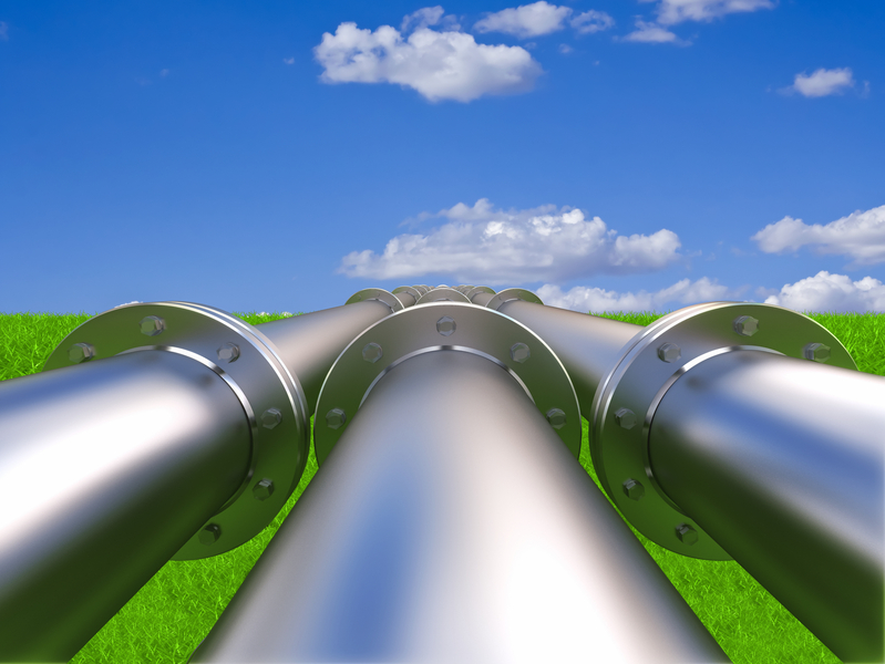 converging pipes